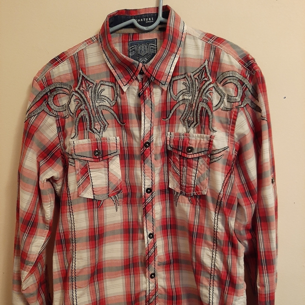 Roar plaid long sleeve button down shirt. Size L
